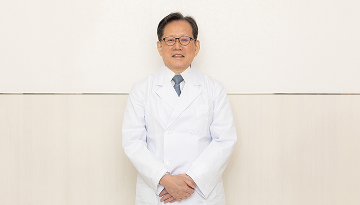 院長 辻岡 雅典
